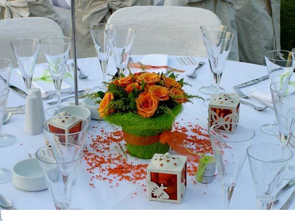 orange-white-wedding-reception.jpg